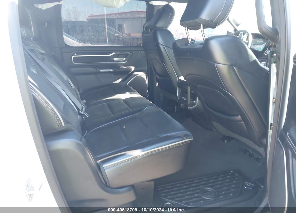 2020 RAM 1500 LAIE  4X4 5'7 BOX VIN: 1C6SRFJT8LN207471