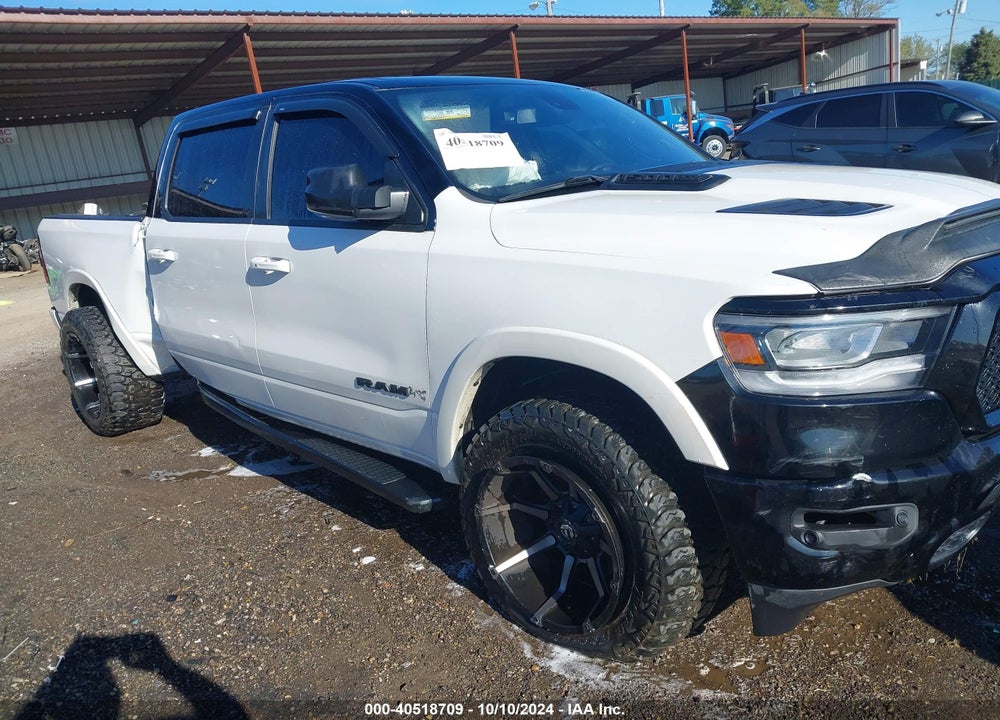 2020 RAM 1500 LAIE  4X4 5'7 BOX VIN: 1C6SRFJT8LN207471