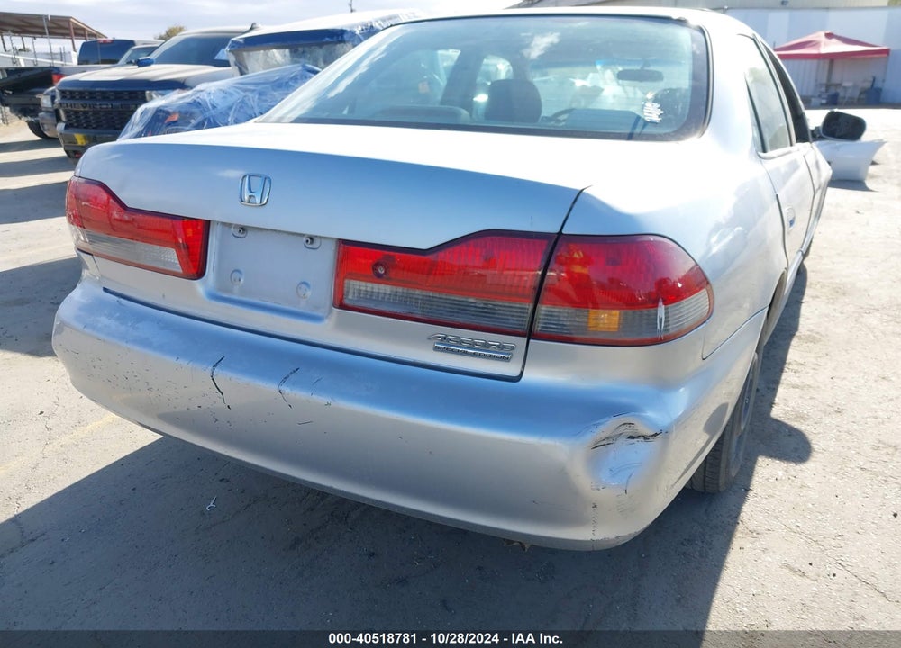 2002 HONDA ACCORD 2.3 EX/2.3 SE VIN: 1HGCG66842A166528