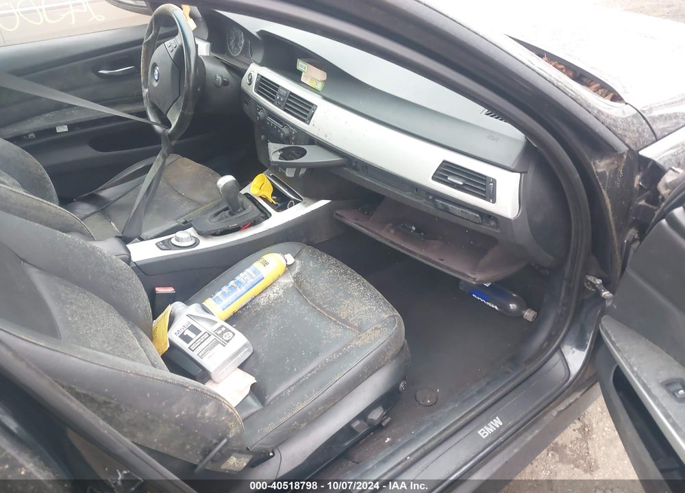 2006 BMW 325XI VIN: WBAVD13556KV03542