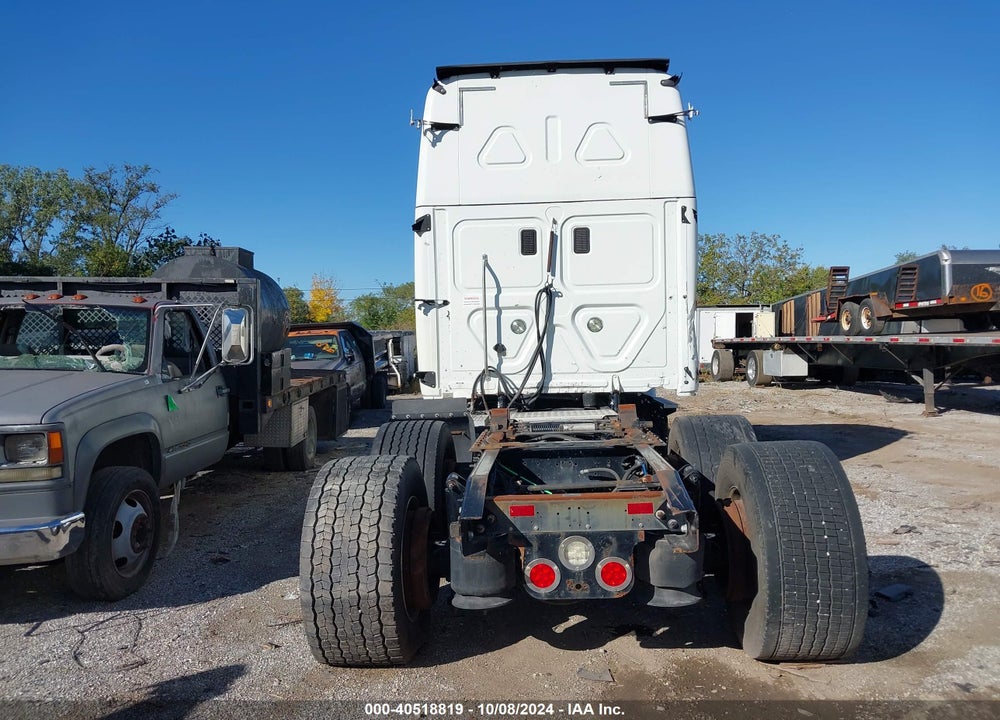 2016 FREIGHTLINER CASCADIA 113 VIN: 3AKJGHDV7GSHL7581