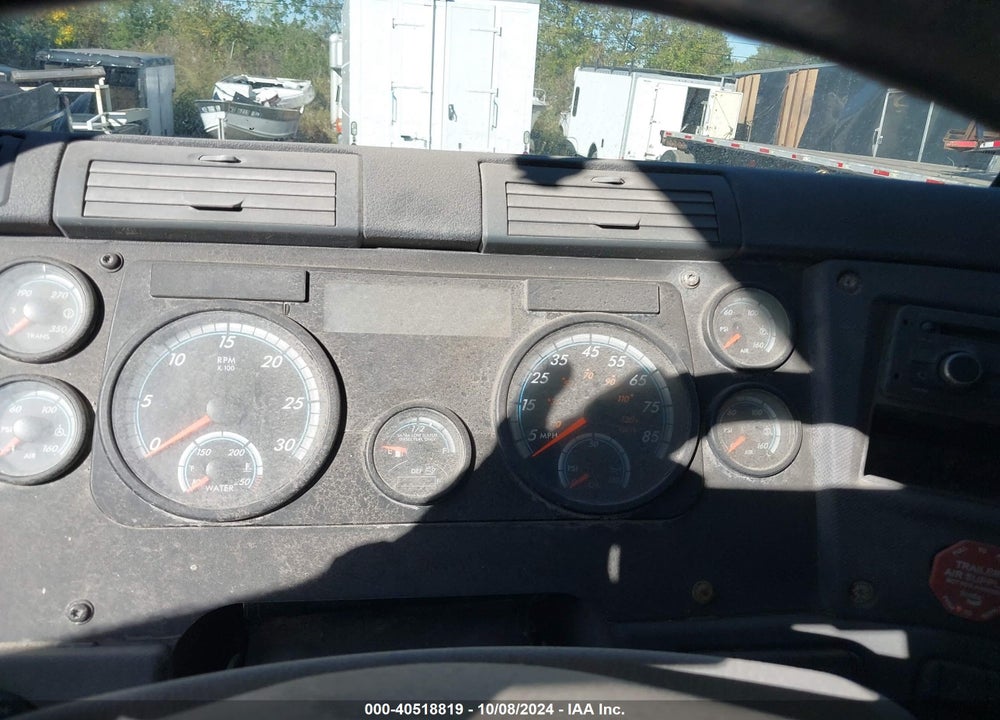 2016 FREIGHTLINER CASCADIA 113 VIN: 3AKJGHDV7GSHL7581