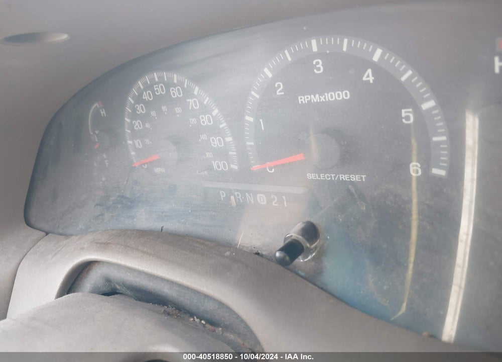 2002 FORD F-150 LARIAT/XLT VIN: 1FTRW08L32KA65680