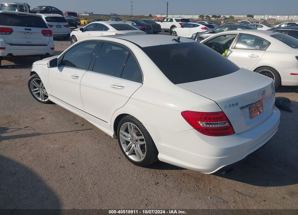 2013 MERCEDES-BENZ C 250 VIN: WDDGF4HB5DR271279