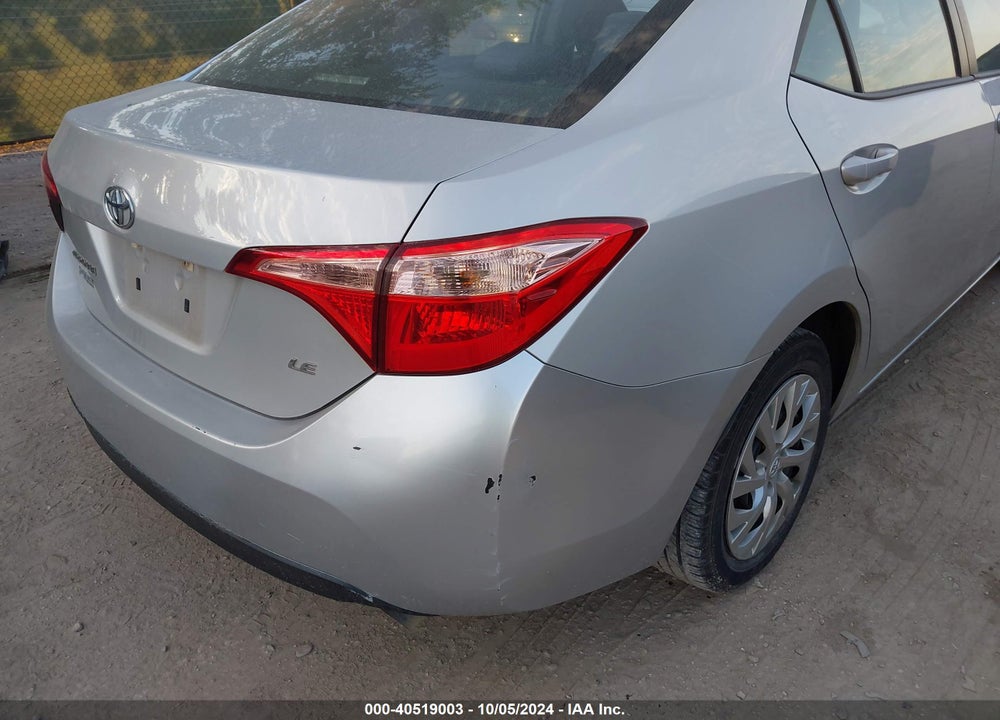 2018 TOYOTA COROLLA LE VIN: 5YFBURHEXJP814133