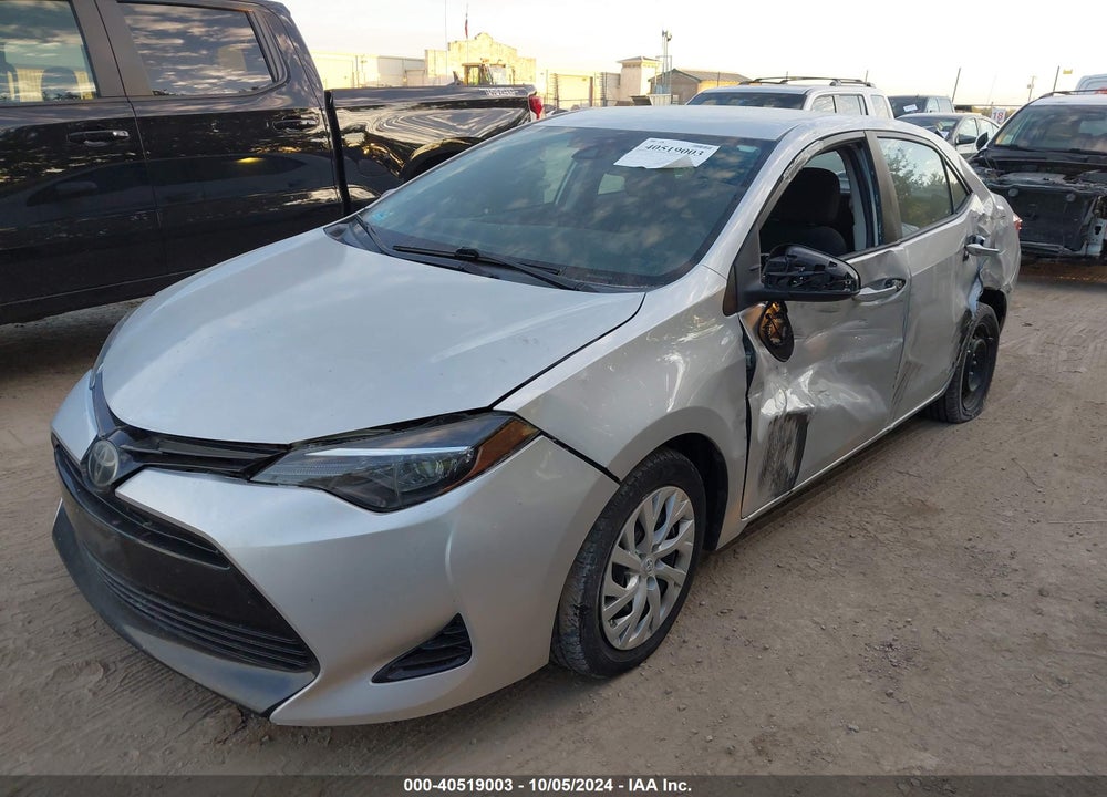 2018 TOYOTA COROLLA LE VIN: 5YFBURHEXJP814133