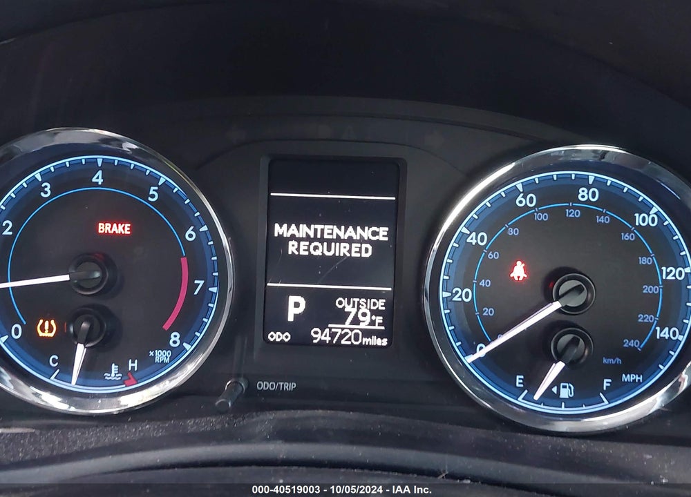 2018 TOYOTA COROLLA LE VIN: 5YFBURHEXJP814133