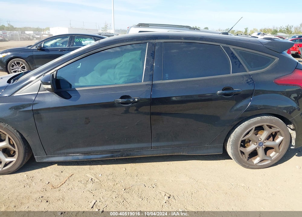 2018 FORD FOCUS ST VIN: 1FADP3L99JL282346