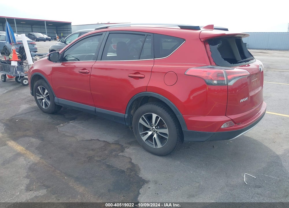 2017 TOYOTA RAV4 XLE VIN: JTMWFREV6HJ135121
