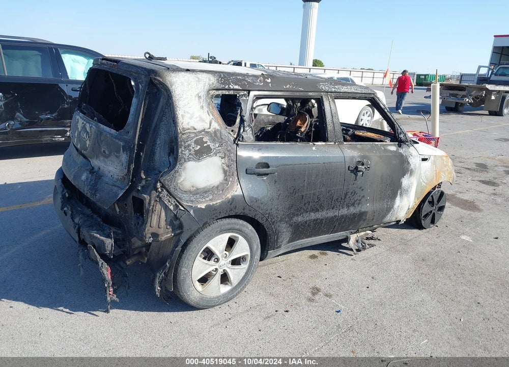 2015 KIA SOUL VIN: KNDJN2A24F7207105