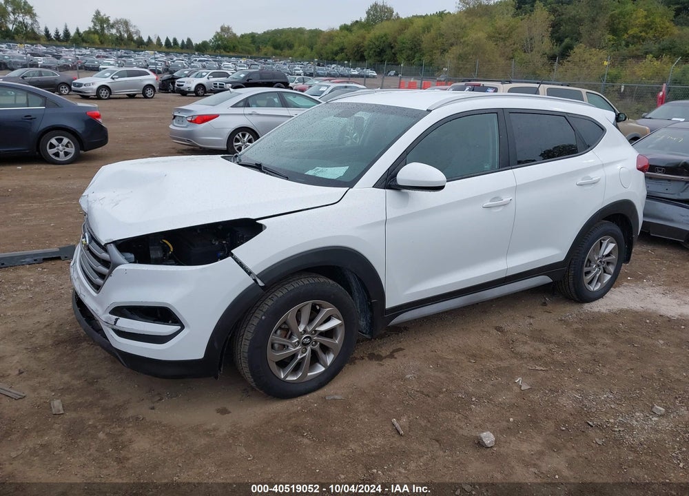 2017 HYUNDAI TUCSON SE VIN: KM8J3CA40HU484105