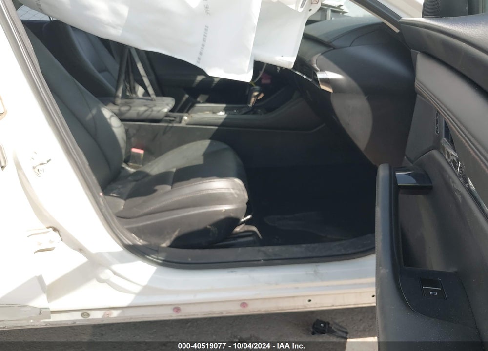 2019 MAZDA 3 SELECT PACKAGE VIN: 3MZBPAALXKM105323