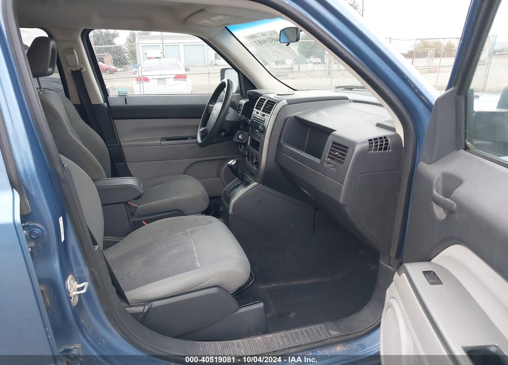 2007 JEEP PATRIOT SPORT VIN: 1J8FF28W27D355857
