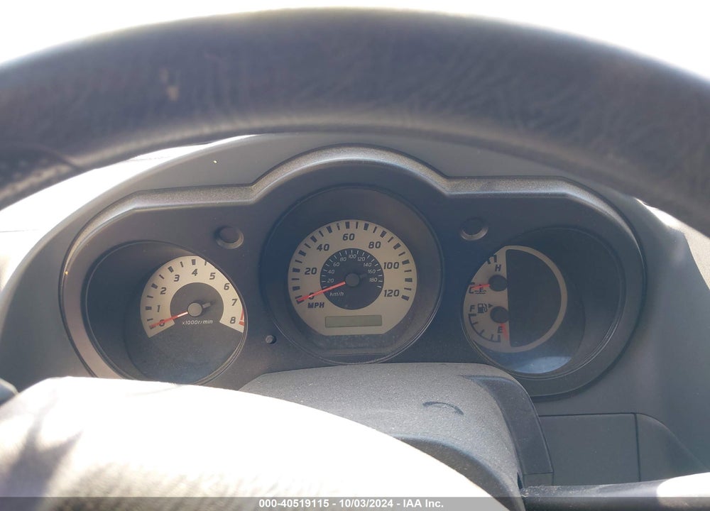 2004 NISSAN FRONTIER SC-V6 VIN: 1N6MD29Y04C460481