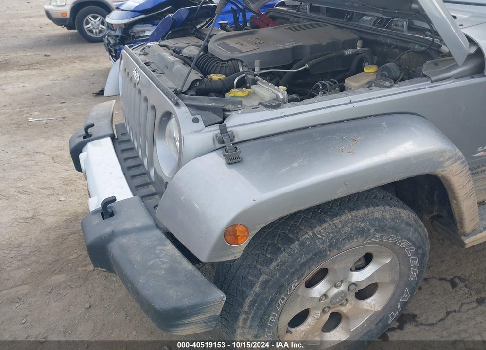 2015 JEEP WRANGLER UNLIMITED SAHARA VIN: 1C4BJWEG3FL752457