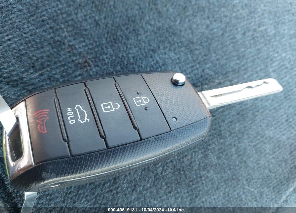 2020 KIA SOUL LX VIN: KNDJ23AU9L7715730