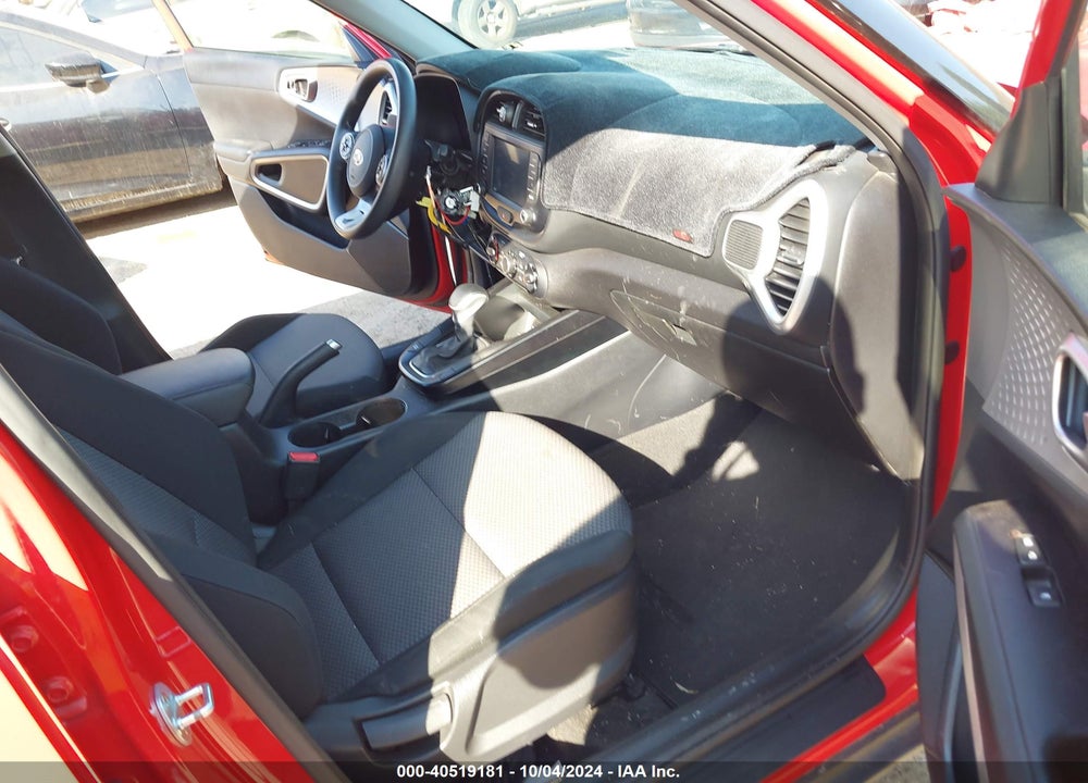 2020 KIA SOUL LX VIN: KNDJ23AU9L7715730