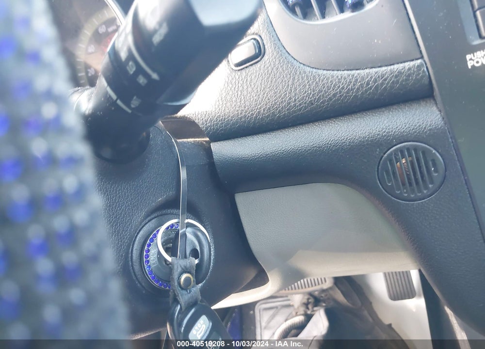 2011 KIA FORTE EX VIN: KNAFU4A24B5444913