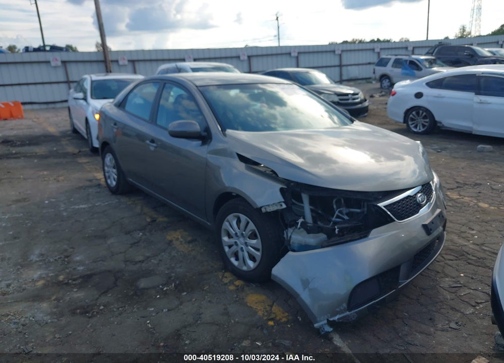 2011 KIA FORTE EX VIN: KNAFU4A24B5444913
