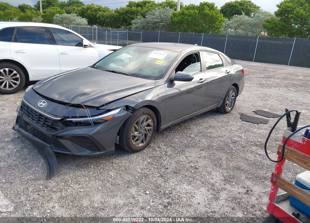 2024 HYUNDAI ELANTRA SEL VIN: KMHLM4DG2RU681604