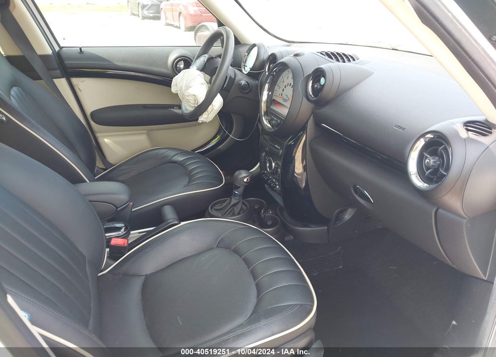 2013 MINI COUNTRYMAN COOPER S VIN: WMWZC3C56DWP24833