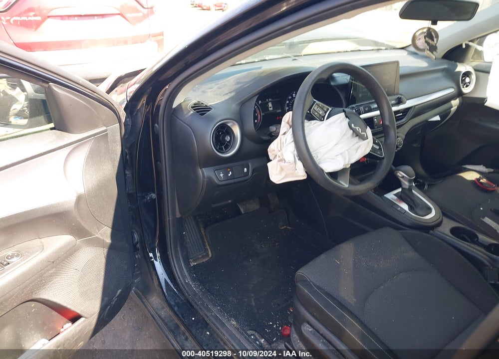 2024 KIA FORTE LXS VIN: 3KPF24AD2RE744748
