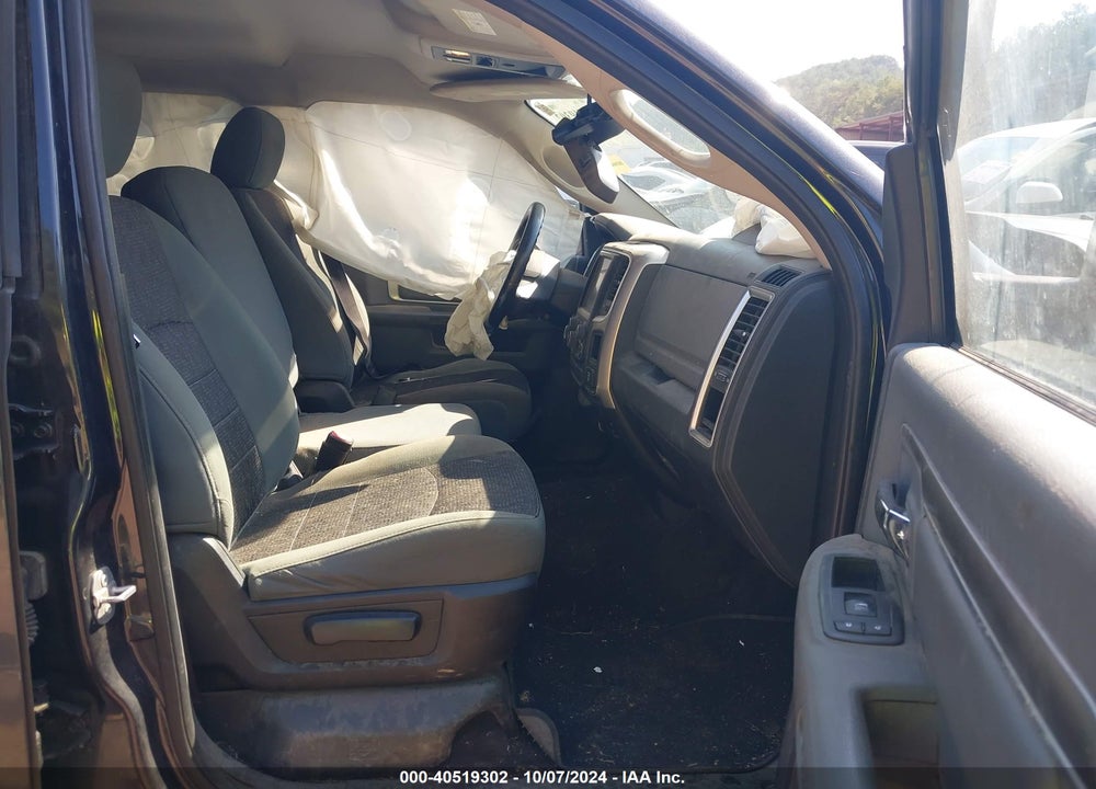 2015 RAM 1500 BIG HORN VIN: 3C6RR7LT4FG596690