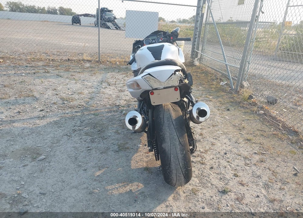 2013 KAWASAKI ZX1400 E VIN: JKBZXNE13DA012943