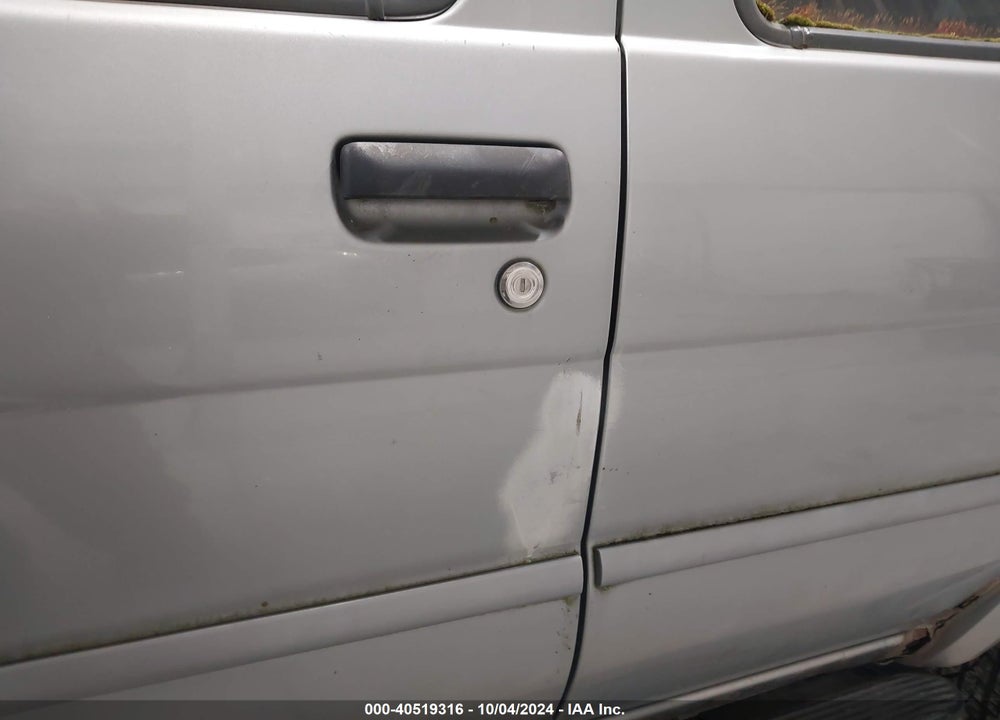 2001 NISSAN PATHFINDER LE VIN: JN8DR09Y41W606503
