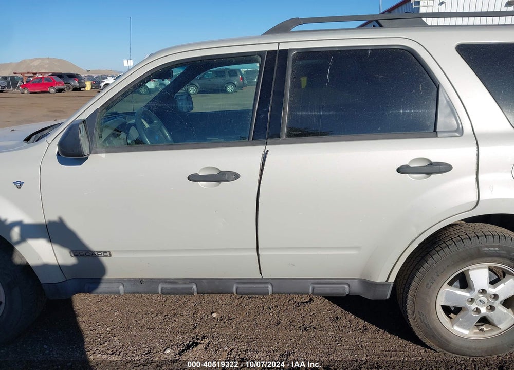 2008 FORD ESCAPE XLT VIN: 1FMCU93128KD74843