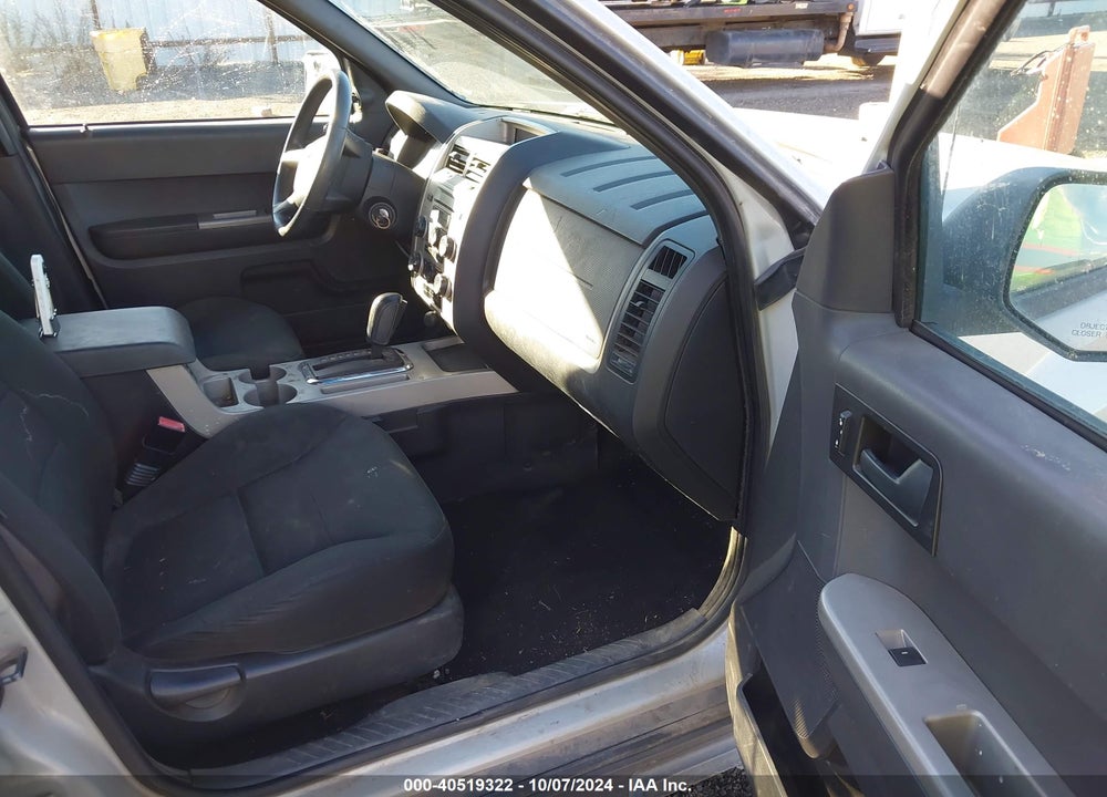 2008 FORD ESCAPE XLT VIN: 1FMCU93128KD74843