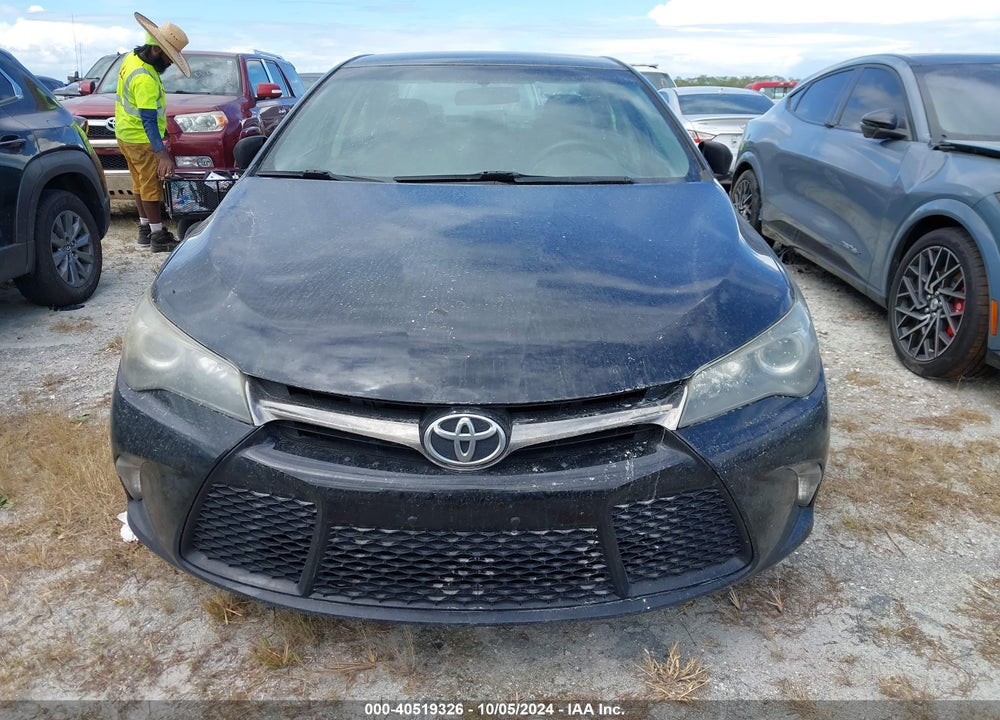 2015 TOYOTA CAMRY SE VIN: 4T1BF1FKXFU913836