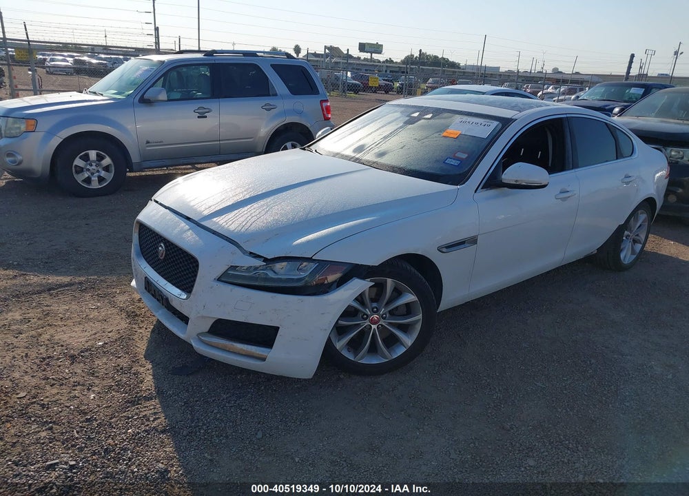 2018 JAGUAR XF 25T PREMIUM VIN: SAJBD4FX9JCY59338