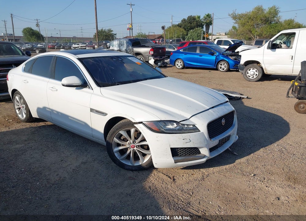 2018 JAGUAR XF 25T PREMIUM VIN: SAJBD4FX9JCY59338