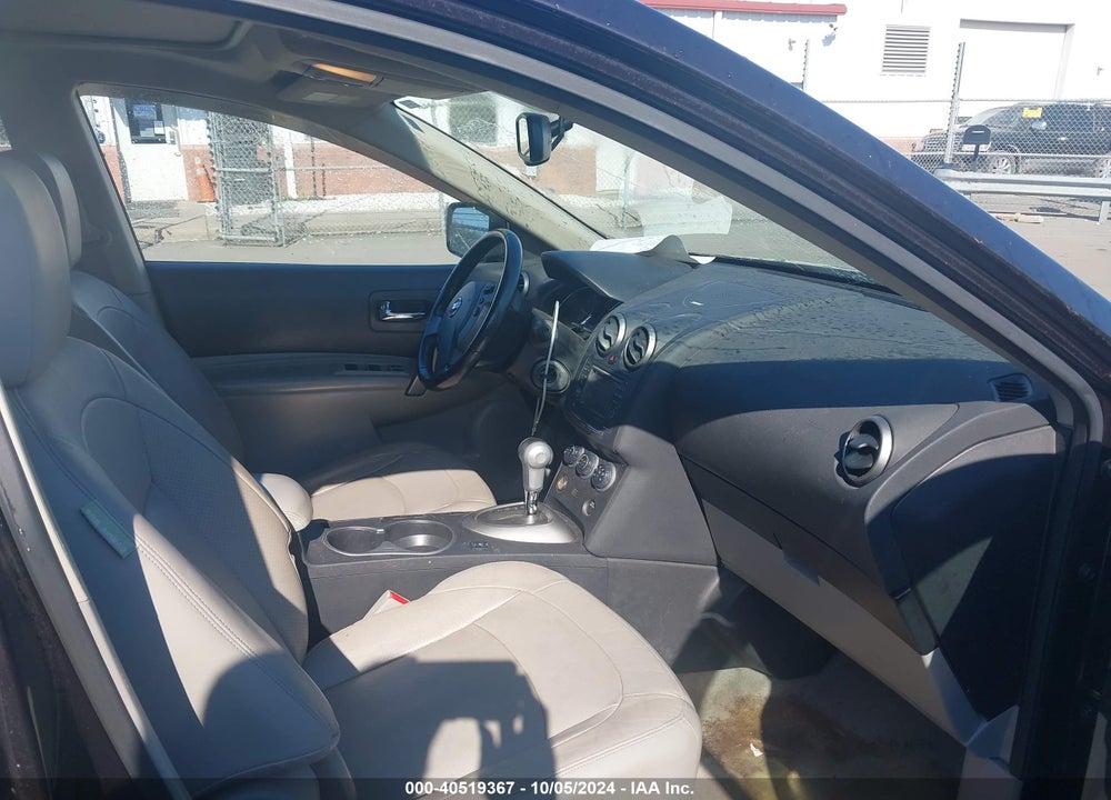 2013 NISSAN ROGUE SV W/SL PKG VIN: JN8AS5MV6DW620411