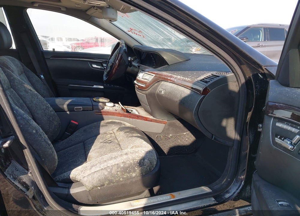 2013 MERCEDES-BENZ S 550 4MATIC VIN: WDDNG9EB1DA506717