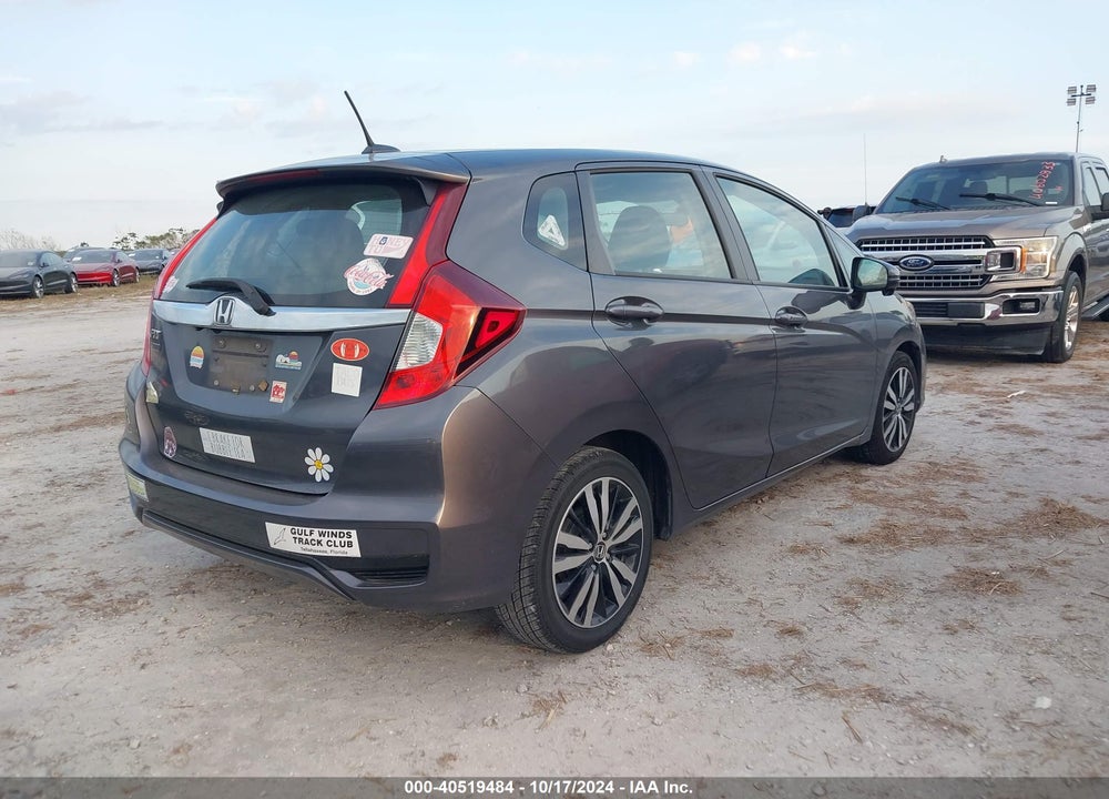 2018 HONDA FIT EX VIN: 3HGGK5H83JM723423