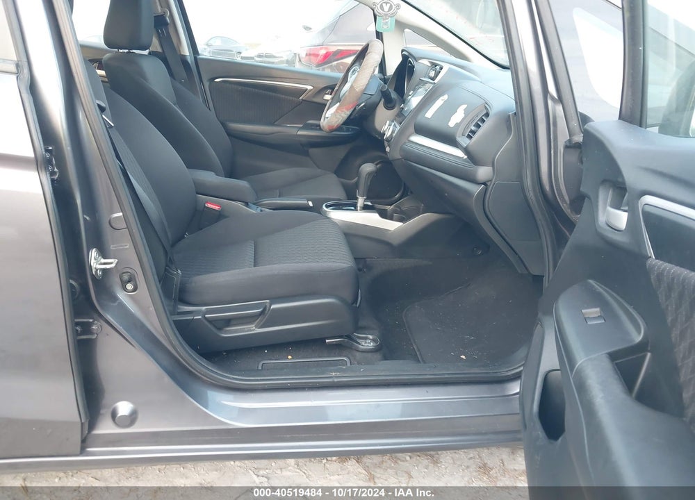 2018 HONDA FIT EX VIN: 3HGGK5H83JM723423