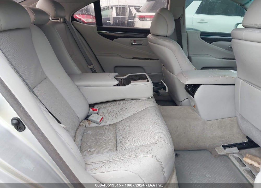 2011 LEXUS LS 460 VIN: JTHBL5EF4B5103825