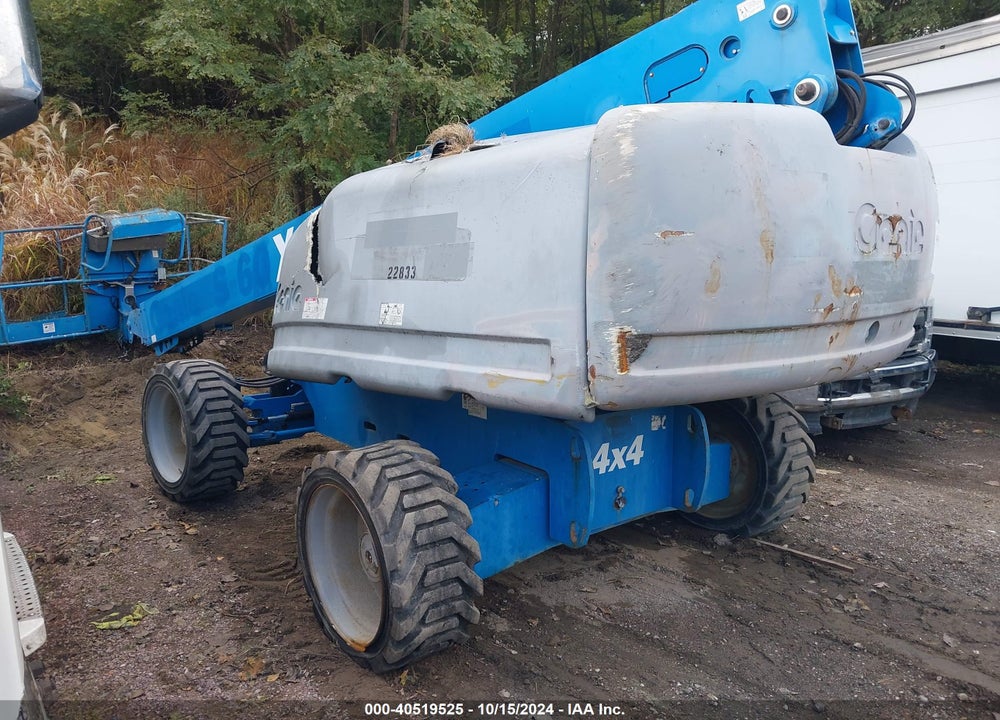 2012 OTHER GENIE VIN: S60X12022833