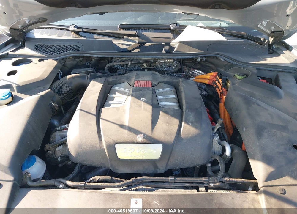 2016 PORSCHE CAYENNE E-HYBRID S VIN: WP1AE2A26GLA62401