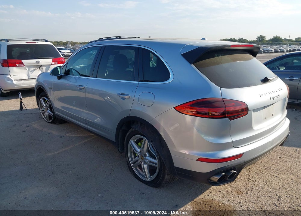 2016 PORSCHE CAYENNE E-HYBRID S VIN: WP1AE2A26GLA62401