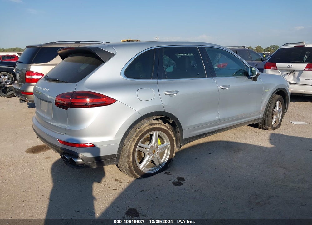2016 PORSCHE CAYENNE E-HYBRID S VIN: WP1AE2A26GLA62401