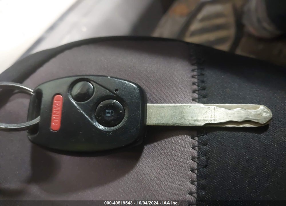 2006 HONDA CIVIC LX VIN: 1HGFA16546L080492