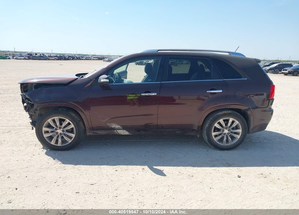 2013 KIA SORENTO SX VIN: 5XYKW4A2XDG393164