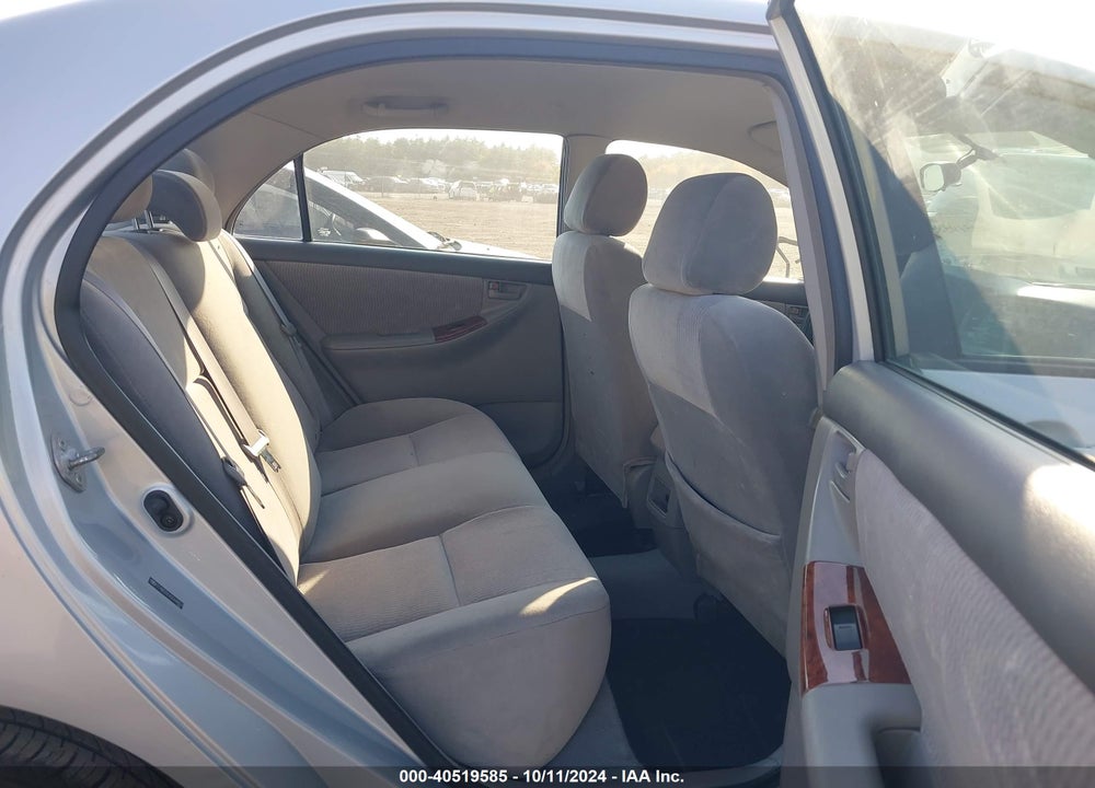 2005 TOYOTA COROLLA LE VIN: 2T1BR32E45C448831
