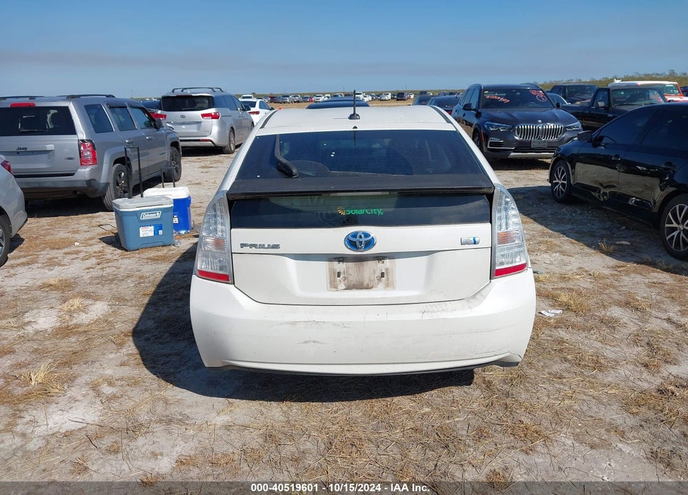 2011 TOYOTA PRIUS TWO VIN: JTDKN3DU6B0280115