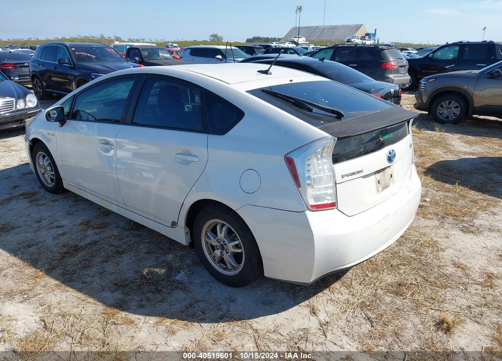2011 TOYOTA PRIUS TWO VIN: JTDKN3DU6B0280115