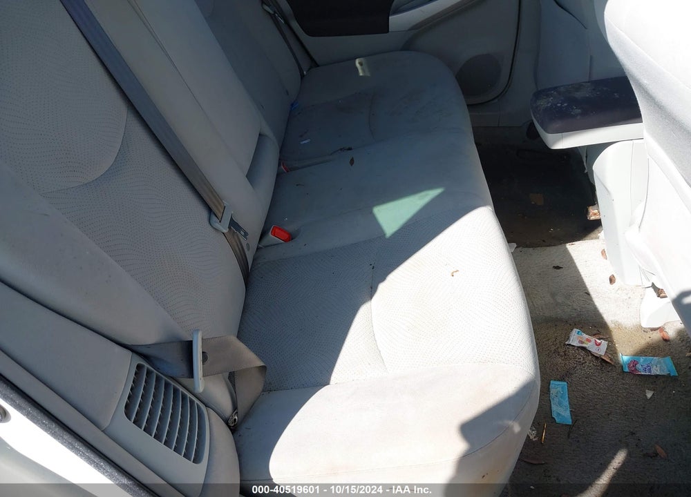 2011 TOYOTA PRIUS TWO VIN: JTDKN3DU6B0280115