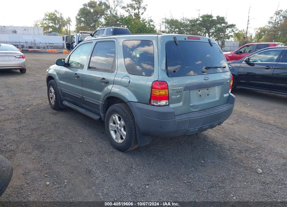 2005 FORD ESCAPE XLT VIN: 1FMCU93125KC05241